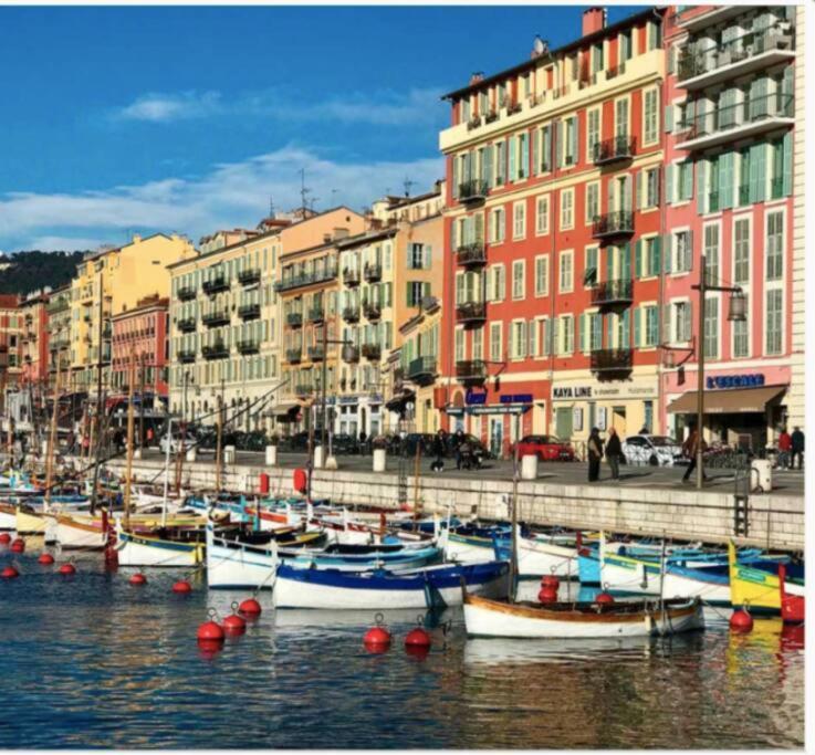Charmant Deux Pieces Dans Le Quartier Du Port Ницца Экстерьер фото